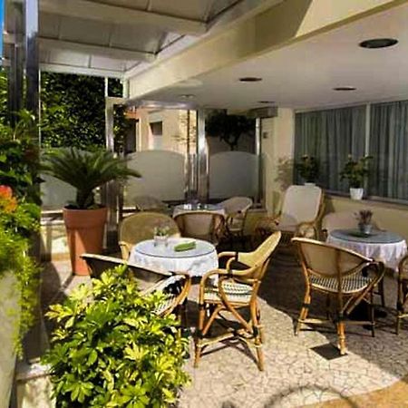 Hotel Acerboli ريميني المظهر الخارجي الصورة