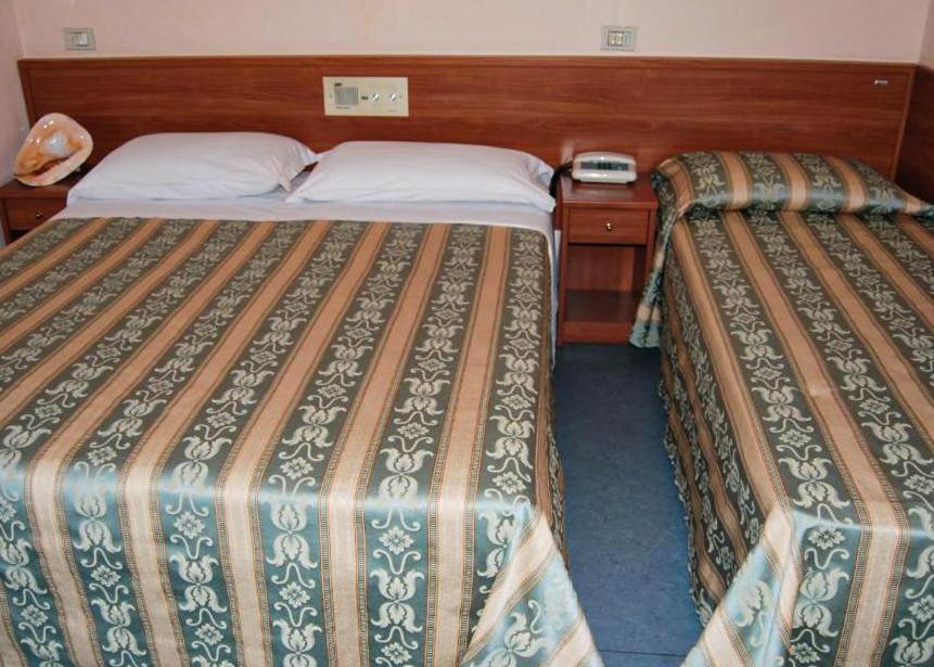 Hotel Acerboli ريميني المظهر الخارجي الصورة